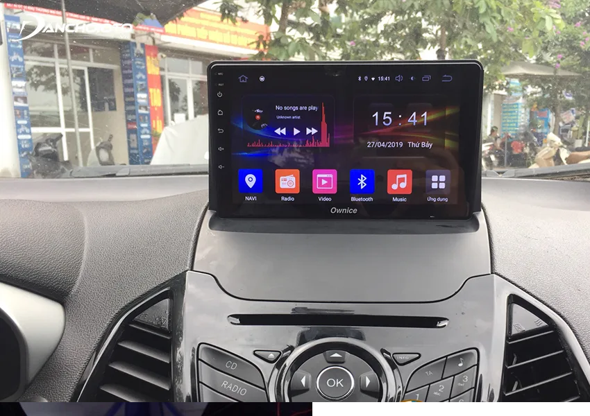 Mua màn hình xe hơi ở đâu giá rẻ uy tín